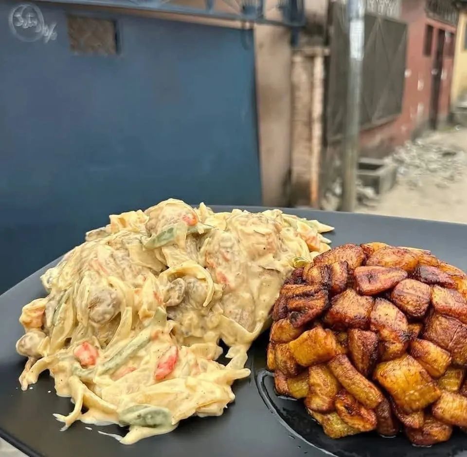 Bouaké/La crêperie chez Nema: Le bon poulet qui vous régale 