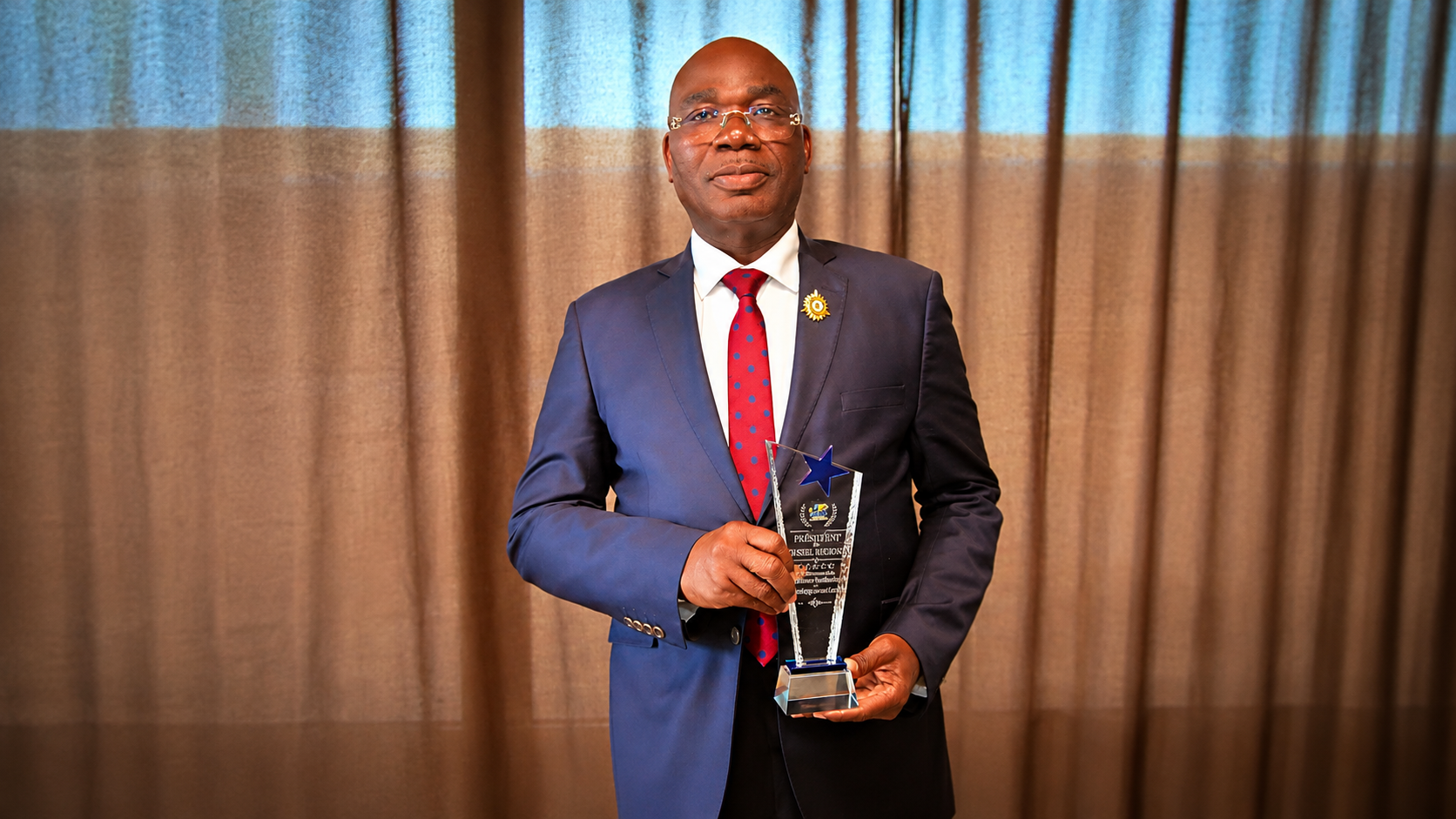 LE CONSEIL RÉGIONAL DE LA NAWA SACRÉ MEILLEURE INSTITUTION DE DÉVELOPPEMENT LOCAL DE CÔTE D’IVOIRE